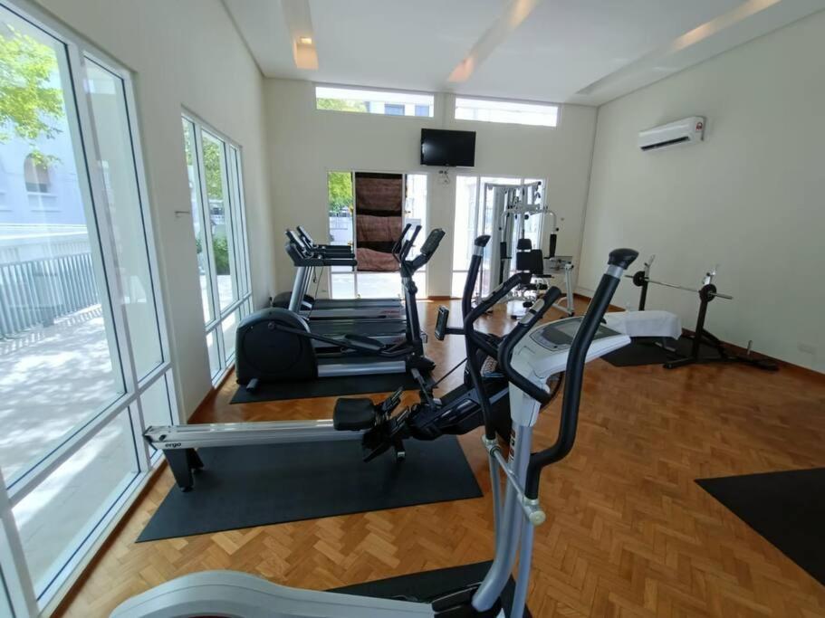 2Beds Seaview Straits Quay Comes With Carpark And Hothub Bagan Jermal Eksteriør bilde